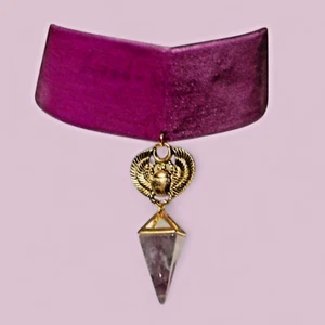 WIDE VELVET BAND CHOKER Goldtone scarab & Amethyst Pendant necklace 4D - Picture 1 of 5