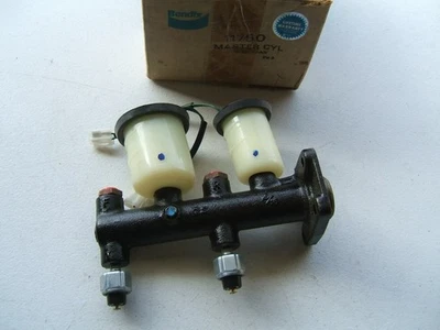 Bendix 11750 Brake Master Cylinder For 1974-1977 Toyota Corona - Image 1 of 4