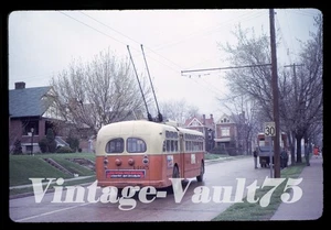 ORIGINAL SLIDE TROLLEY BUS 1495 CINCINNATI OHIO KODACHROME 1965 - Picture 1 of 1