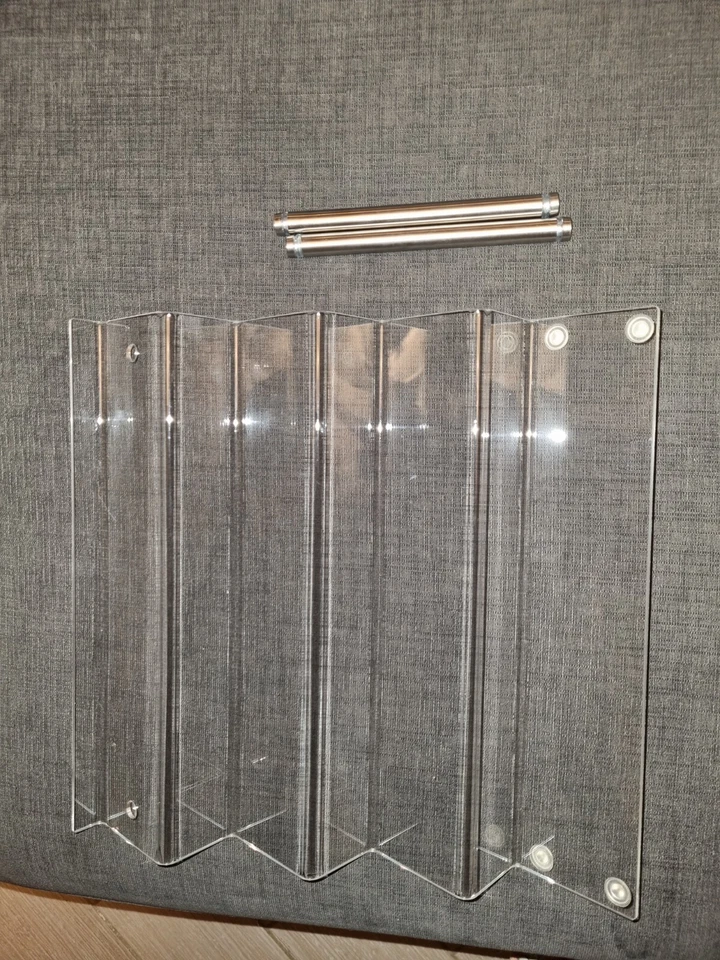 Espositore In Plexiglass A Scaletta 4 Ripiani Trasparente - Immagine 1 di 4