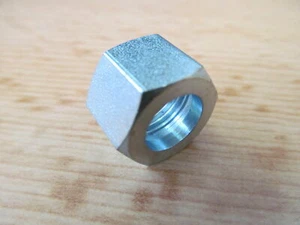 00-0513 1/4 GAS PETROL TAP NUT for TRIUMPH BSA VELOCETTE ARIEL MATCHLESS - Picture 1 of 2