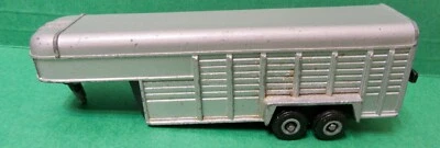 Ertl 1/64 Scale Die Cast Tandem Axle Horse & Cattle  Gooseneck Trailer - Image 1 of 4