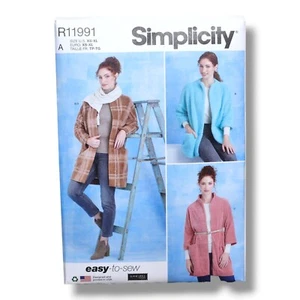 Cappotto chic Simplicity Pattern R11991Misses' in tre stili e sciarpa XS ~ XL Unc - Foto 1 di 1