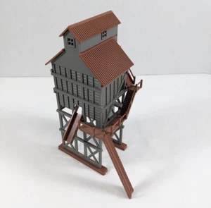BACHMANN HO Zug gebraucht BEKOHLUNGSSTATION Plasticville 45811 - Bild 1 von 3