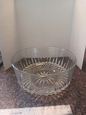 9" ARCOROC USA Crystal Salad Pasta Fruit or Candy Bowl Beautiful design - Image 1 of 4
