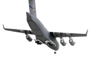 Boeing C-17 Globemaster III Transport Aircraft "Charlotte Air National Guard - U - Foto 1 di 2