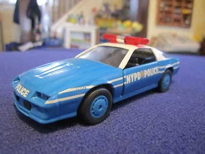 NYPD NYC New York Police Chevy Camaro 1:43 O Scale Diecast Metal K-Line  Model - Image 1 of 3