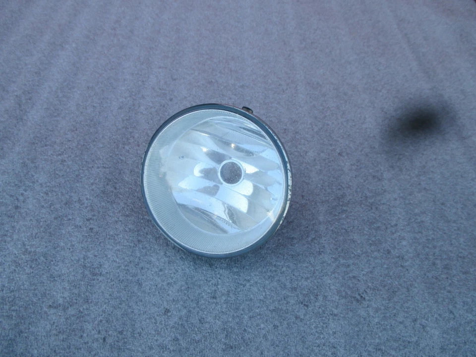 04 05 06 TOYOTA SOLARA FRONT  FOG LIGHT LAMP 2004 2005 2006 OEM - Imagem 1 de 4