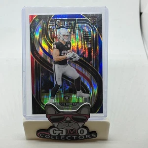 Panini Select 2024 - Premier Level Brock Bowers #118 rojo y azul Shock Prizm (RC) - Imagen 1 de 2