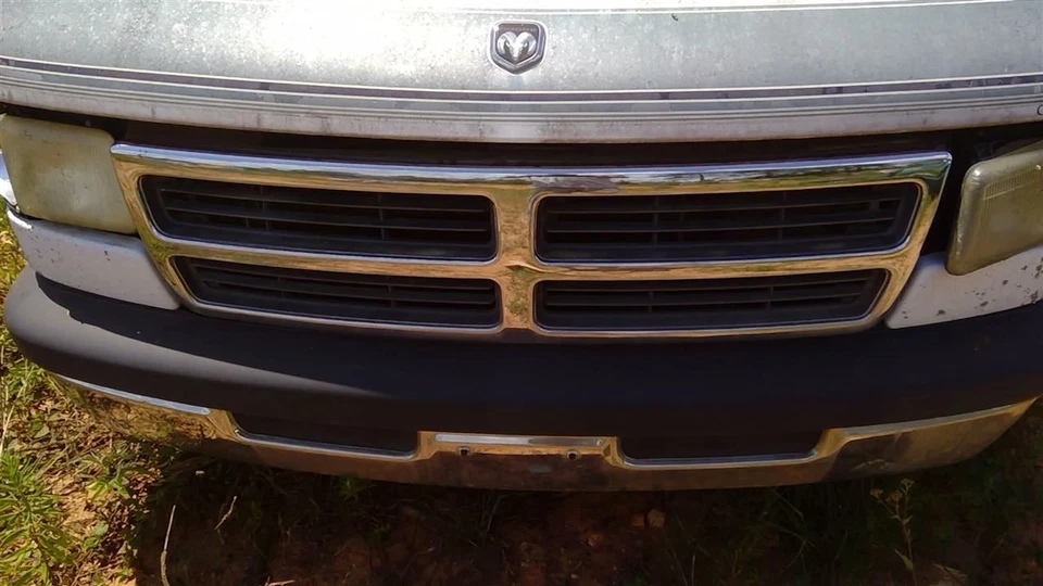 Rejilla cromada para Dodge Van 1500 95-97 OEM Foto 1 de 4