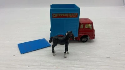 CORA019 Corgi Toys Bedford tractor unit Camion traporto cavallo 1/43 senza sca - Immagine 1 di 3