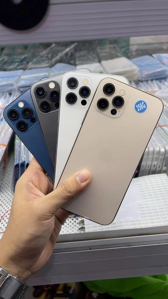 USED Apple iPhone 12 Pro 256GB  - Factory Unlocked, Complete PH - Image 1 of 1