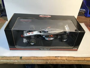 Minichamps 1/18 McLaren Mercedes MP 4/12 M. Hakkinen 530971809 - Picture 1 of 7