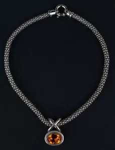 Gargantilla vintage mod de la era espacial de los años 60 cadena cromada única y joya de diamantes de imitación ámbar - Imagen 1 de 3
