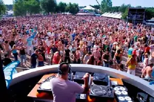 Extrema Outdoor Festival Live Global Events DJ-Sets Compilation (2003 - 2014) - Bild 1 von 7