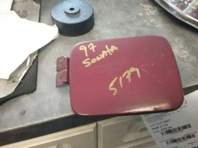 1997 SONATA Fuel Filler Door 8120 - Image 1 of 2