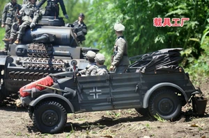 GO-TRUCK 1/6 WWII German German 82 regular Jeep Metal Model Grey Color Instock - Picture 1 of 5