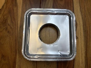100 Stück Aluminiumfolie Quadratisch Gaskocher | Brenner Einweg Lätzchen Einlagen 8 1/2" - Bild 1 von 7