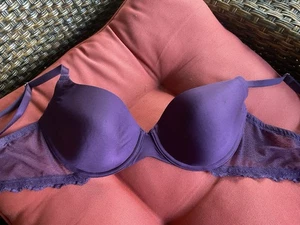 SKARLETT BLUE 32DD CONTOUR CUP, UW, T-SHIRT BH, LILA - Bild 1 von 11