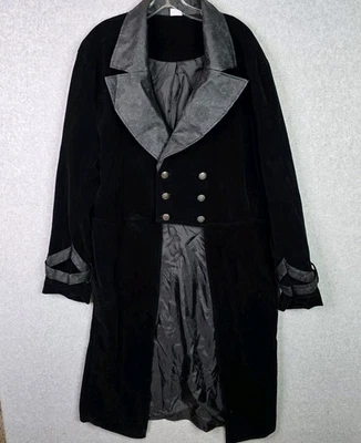 Abrigo de Diligencia Spirit Halloween Talla Grande L Negro Floral Terciopelo Juegos con disfraces Gótico Foto 1 de 4