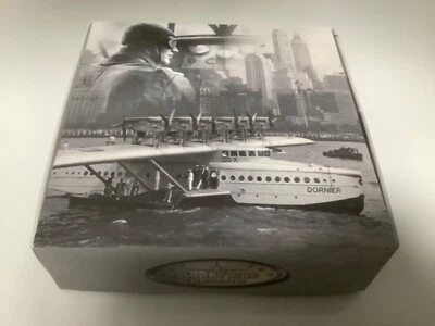 Atlas 7 504 021 1:200 Silver Plated Classic Bristol type 170 Superfreighter Mk32 - Image 1 of 4