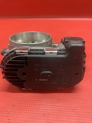 Mercedes-Benz C280 2006 3,0 L V6 conjunto de carrocería del acelerador | A 113 141 01 25 Foto 1 de 4