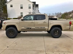 Side Rocker Panel graphics stripe Vinyl decals fits Toyota Tacoma 2016-2023 - Bild 1 von 2