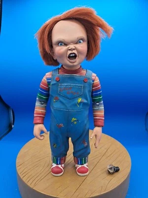 Chucky Child's Play 2006 Neca 12" Figure Doll Talking Good Guy **BROKEN** - Image 1 of 4