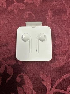Original Apple EarPods - USB-C Wired Headphones - Picture 1 of 3