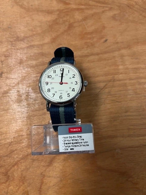 Reloj Timex Weekender Azul/Gris - Estilo Clásico para Todos los Días Foto 1 de 1