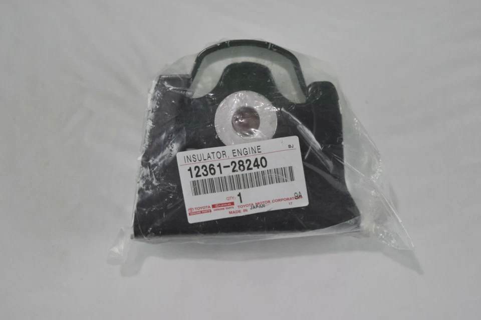 Genuine Scion xB 2008-2015 Front Engine Mount 1236128240 OEM - Image 1 of 1