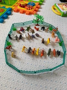 54 Pieces Mini Jungle Toys Set Realistic Wild Vinyl Plastic Animal Safe For Kids - Picture 1 of 12
