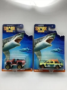 Lot of 2 Matchbox Discovery Shark Week Life Guard Toyota Tacoma & Scout 4x4 🦈 - Picture 1 of 4