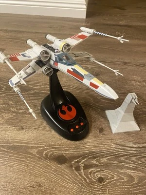 X-Wing Starfighter 1/72 Star Wars Model Bandai With Leds, Completed - Image 1 of 4