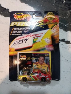 1997 Team Hot Wheels Pro Racing 1st Edition Terry Labonte Monte Carlo T1056 - Image 1 of 4