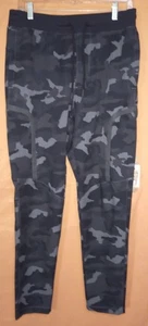 Pants, Dark greens camo, Men's Large, by Under Armour, Preowned - Picture 1 of 15