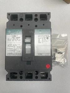 Interruptor de circuito de 3 polos GE THED136090WL 90 amperios 600 V - Imagen 1 de 1