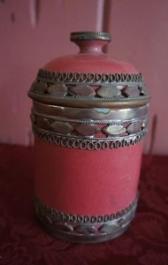 De colección. FRASCO DE VANIDAD ESTILO CON ACABADO DE METAL DECORATIVO - Imagen 1 de 4