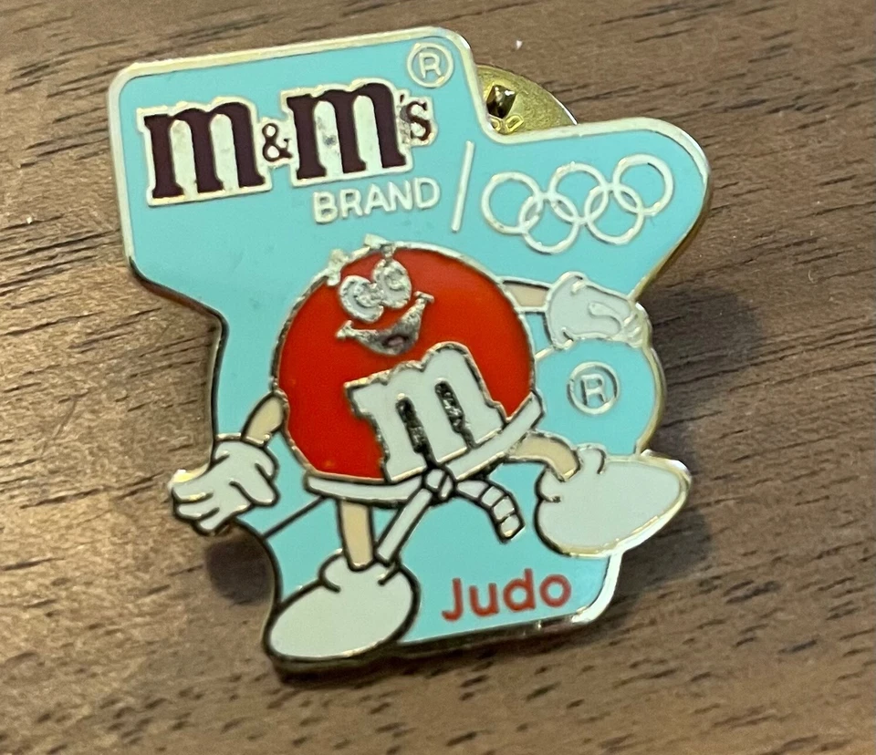 Pin Olímpico de Judo M&Ms Foto 1 de 1