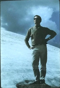 IN SNOWY MOUNTAINS AUSTRALIA JANUARY 1970 KODACHROME SLIDE - Picture 1 of 3