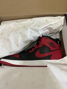 Nike Air Jordan Retro 1 Mid Banned Bred size 10 2020 new with box - Picture 1 of 5