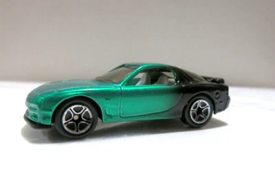 Matchbox Superfast 1:58 Green 1993 Mazda RX-7 - Image 1 of 4