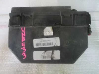 Módulo de alimentación totalmente integrado TIPM caja de fusibles 2006 06 Dodge Caravan 68105507AC Foto 1 de 4
