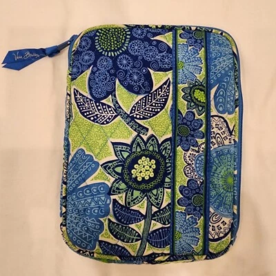 Vera Bradley 拉链平板电脑保护壳 保护套 绗缝 棉 8" X 6" 蓝色花朵 — 第 1/4 张图片