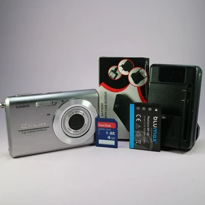 Casio Digital Camera Exilim EX-Z75 7.2MP Silver Tested Full Working Set - Image 1 of 4