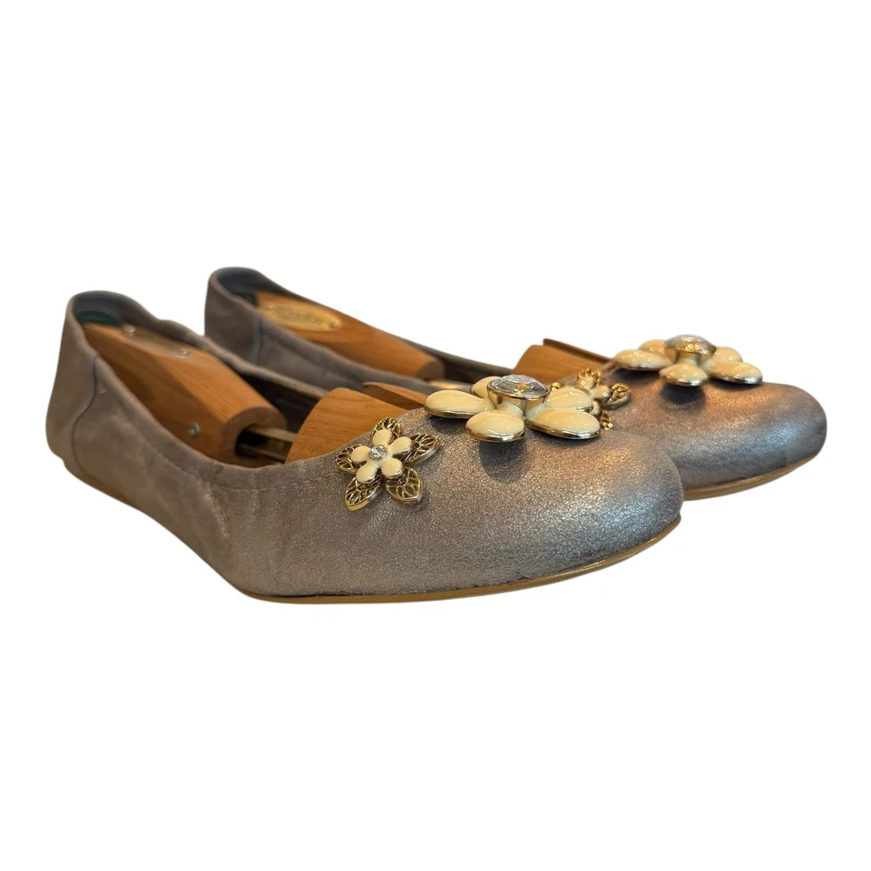 Nine West Mujer Gris Metálico Planos Floral Joya Adorno Festivo Talla 8.5 M Foto 1 de 4