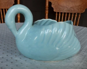 Vintage Blue Swan ceramic Planter mcm granny chic 5 1/2" tall and 7" long - Picture 1 of 7