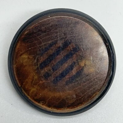 Botón de costura de caña vintage diseño de rayas negras grano madera Foto 1 de 4