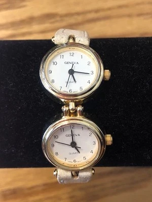 Часы наручные кварцевые Geneva белый кожаный ремешок 2 двойных часовых пояса - Изображение 1 из 4