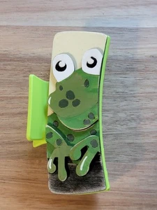 Handbemalter Holz geschnitten Frosch Kralle Clip auf grünem Clip 4,1"  - Bild 1 von 2